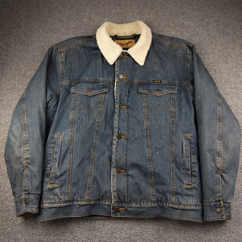 Wrangler Denim Trucker Jacket Sherpa Lined Collar Mens Medium Relaxed Western